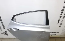 Дверь задняя правая для Hyundai Elantra 2015 года на фотографиях