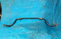 Стабилизатор поперечной устойчивости передний для Mitsubishi Pajero на фотографиях