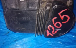 Дроссельная заслонка для Toyota RAV4 2002 года на фотографиях