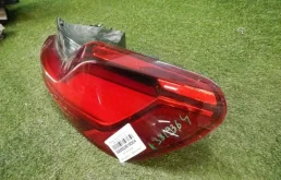 Фонарь правый для BMW X4 на фотографиях