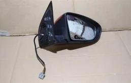 Корпус зеркала правый для Nissan Qashqai 2013 года на фотографиях