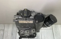 Передняя крышка двигателя для Volkswagen Polo на фотографиях