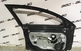 Дверь передняя левая для Volvo S40 2006 года на фотографиях