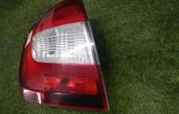 Фонарь левый для Skoda Rapid 2018 года на фотографиях