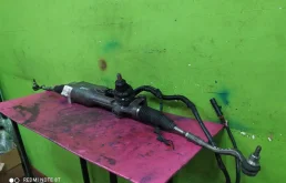 Рулевая рейка для Audi A8 2013 года на фотографиях