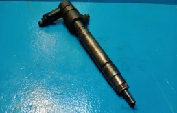 Форсунка топливная для Volvo XC90 на фотографиях