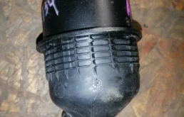 Бачок ГУР для Audi A8 2010 года на фотографиях