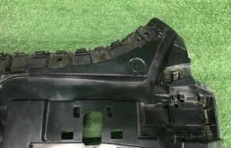 Кронштейн заднего бампера левый для BMW 7er на фотографиях