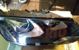 Фара ксенон правая для Volkswagen Touareg II (7P5) 2010-2014