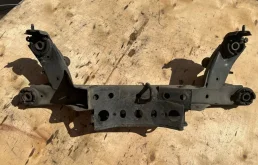 Задняя балка для Toyota Avensis 2006 года на фотографиях