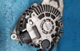 Генератор для Nissan Pathfinder 2012 года на фотографиях