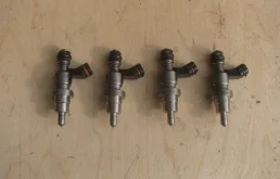Форсунка топливная 4 шт. для Toyota Avensis Седан T250 2003-2008