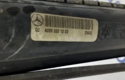 Радиатор охлаждения ДВС для Mercedes-Benz GL class 2015 года на фотографиях