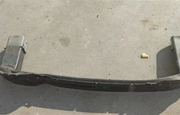 Усилитель бампера передний верхний для Opel Astra 2013 года на фотографиях