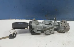 Замок зажигания с ключом Ford Focus 2 2010