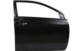 Дверь передняя правая для Toyota Corolla 2008 года на фотографиях