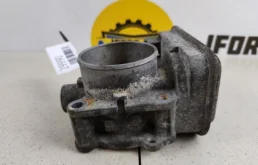 Блок дроссельной заслонки для Chrysler Sebring на фотографиях