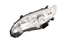 Фары для Toyota Corolla 2006 года на фотографиях