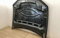 Капот для Audi Q7 2023 года на фотографиях