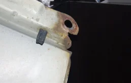 Крылья для Toyota Alphard 2005 года на фотографиях