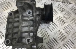 Кронштейн генератора Audi A6 C6/4F (2004-2008) дизель 2.7 TDI Вариатор Седан