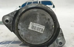 Опора ДВС правая Mercedes C S204 C 204 E A207 A238 E-класс W213/S213/C238/A238 (2016—2021)