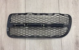 Решетка бампера VW Touareg 2003-2007 7L