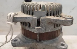 ГЕНЕРАТОР NISSAN 231001KM1A  D4243