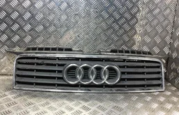 Решетка радиатора Audi A3 8P/8PA [рестайлинг] (2004-2008) бензин 2.0 FSI Механика Х/б
