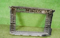 Панель радиатора (телевизор) для Skoda Rapid 2021 года на фотографиях