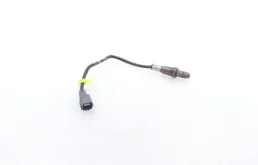 Лямбда-зонд (верхний) для Toyota RAV4 на фотографиях