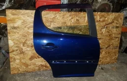 Дверь Peugeot 207 хечбек