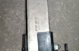 Крепление усилителя бампера Audi A6 2007 4F2
