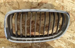 Решетка бампера BMW 3 2010 E90