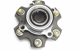 Ступица колеса передняя левая для Mitsubishi Pajero на фотографиях