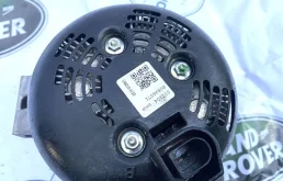 Генератор для Jaguar XF 2010 года на фотографиях