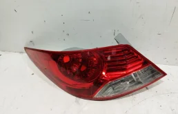 Фонарь внешний левый для Hyundai Solaris 2012 года на фотографиях