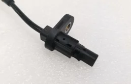 Датчик ABS передний левый для Hyundai Solaris 2021 года на фотографиях