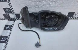 Зеркало боковое правое для Skoda Rapid 2018 года на фотографиях