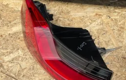 Фонарь правый для BMW X4 на фотографиях