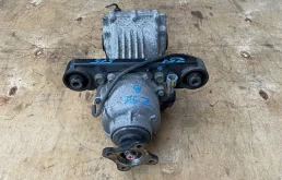 Редуктор заднего моста для Nissan X-Trail 2000 года на фотографиях