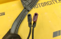 Датчик ABS передний правый для Mercedes-Benz E class на фотографиях