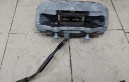 Суппорт передний левый для Mercedes-Benz E class на фотографиях