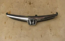 Решетка радиатора для Honda Civic 2009 года на фотографиях