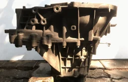 МКПП для Hyundai Solaris 2014 года на фотографиях