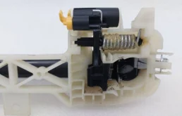 Ручка двери передняя правая внешняя для Hyundai Solaris на фотографиях