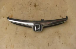 Решетка радиатора для Honda Civic 2009 года на фотографиях