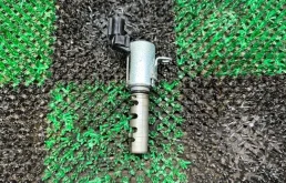 Клапан VVT-i TOYOTA 2005-2011 1533031020