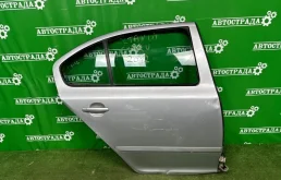 Дверь Skoda Octavia 2004-2013 1Z5833056 A5, задняя правая