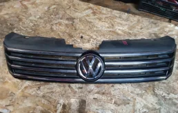 Решетка радиатора Volkswagen Passat 2013 362